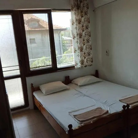 дом попови Guest house 3*
