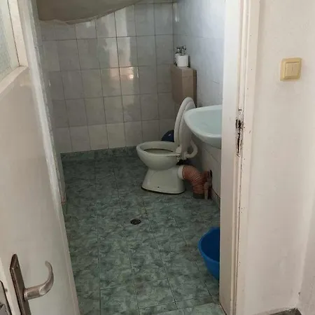 дом попови Czernomorec